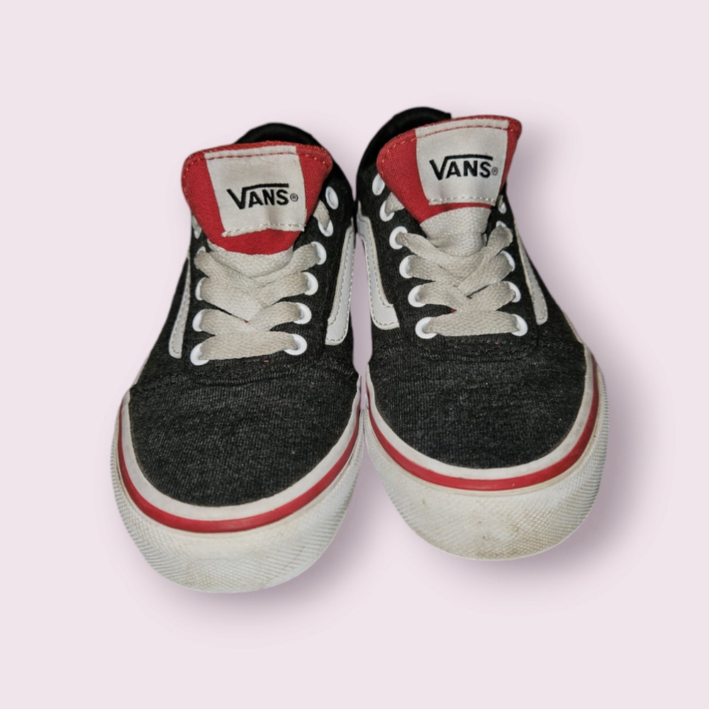 Vans Off the Wall Sneakers Boys size 12 Black White